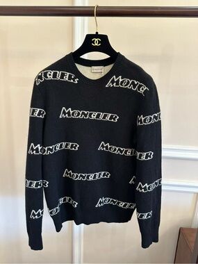 🚩steal Moncler Black Crewneck Sweater with White Logo Print